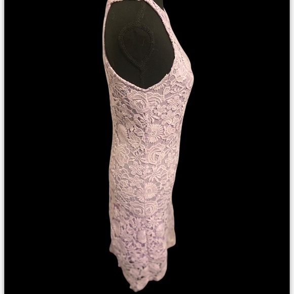 Pink Lily lace dress size medium - Picture 3 of 6